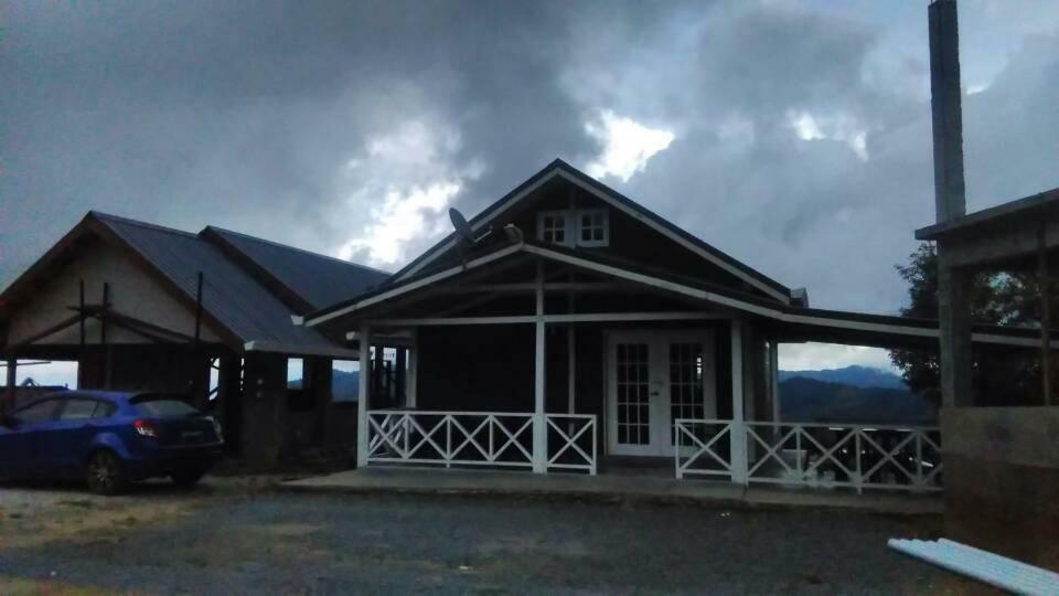 Dongorit Cabin House 1 Kampong Kundassan Exterior foto